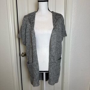 Elegant Gray Women's Cardigan